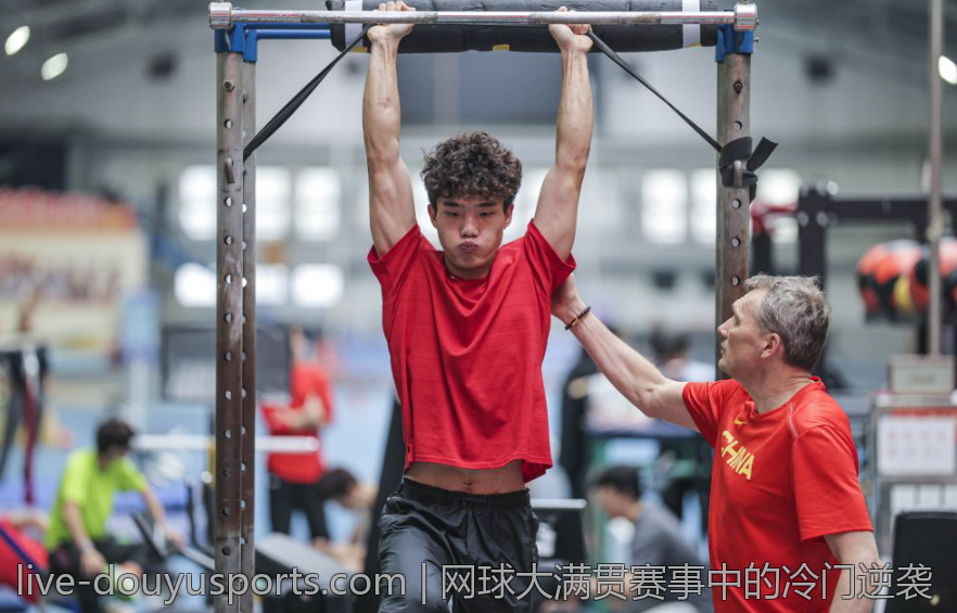 网球大满贯赛事中的冷门逆袭